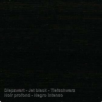 Diepzwart
